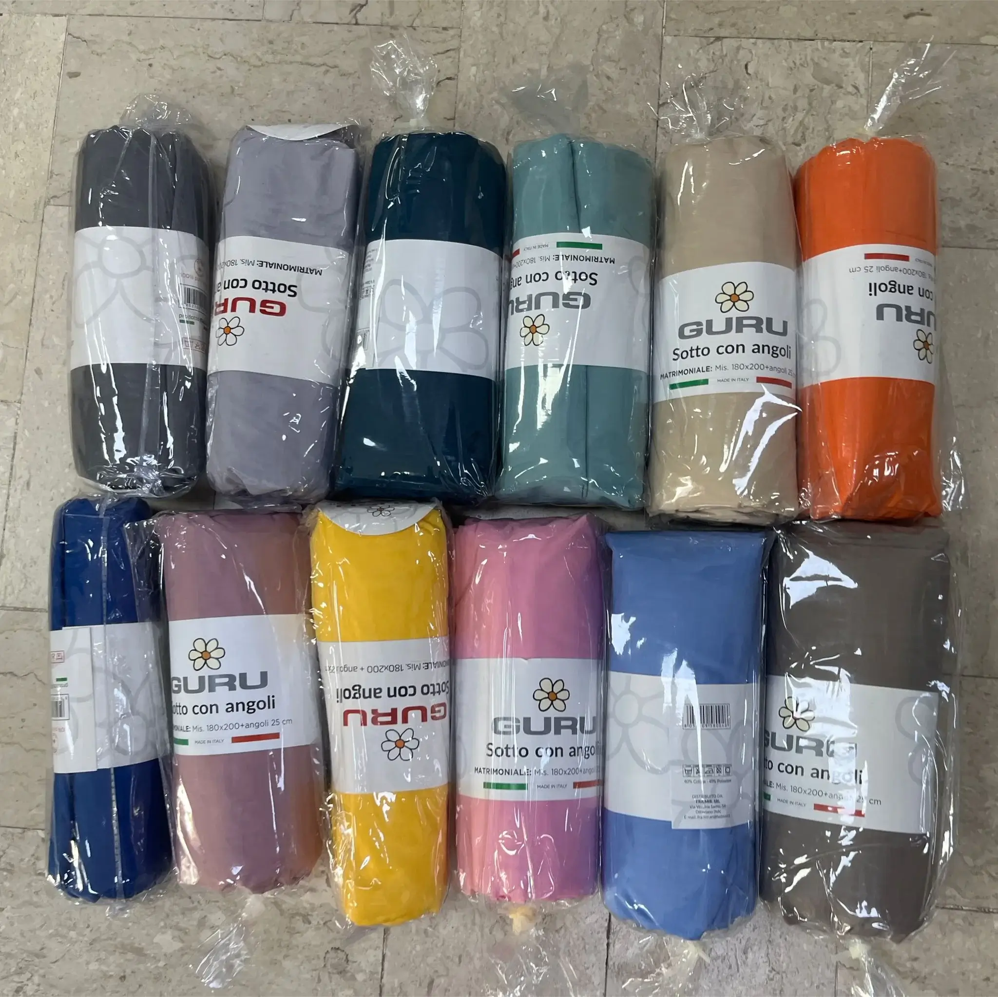 Lenzuolo GURU sotto con angoli elastici: perfetta vestibilità per ogni materasso